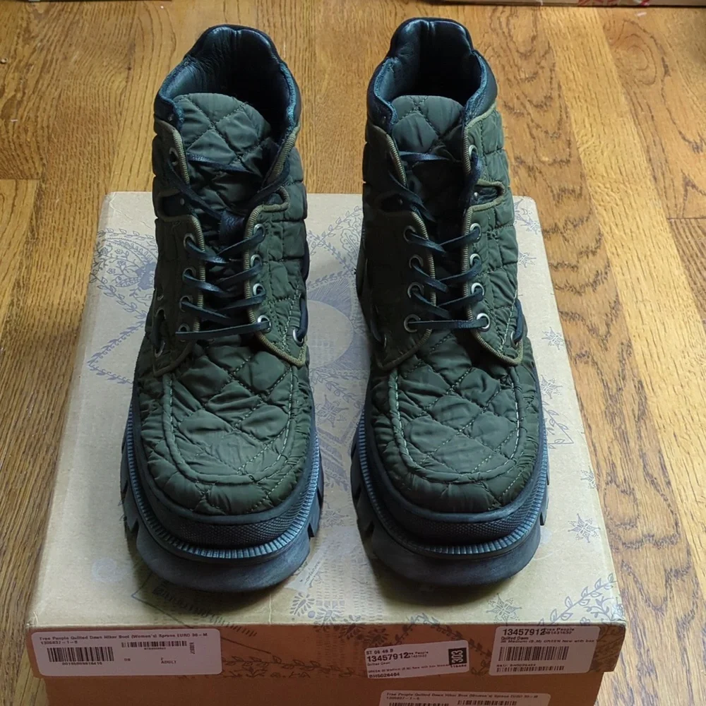 NIB Free People Dawn Quilted Ankle Hiking Boots In Spruce Green Women's Size 8